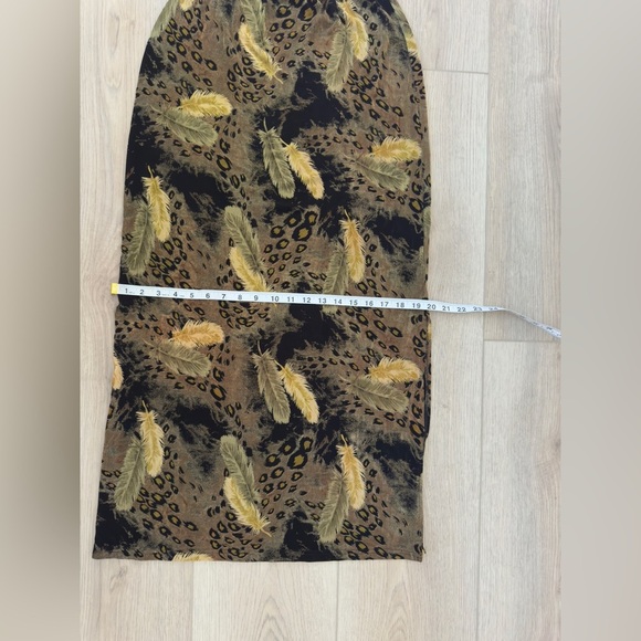 Vintage Carol Rose Brown and Black Pencil Skirt with Feather Design 🪶 - Picture 3 of 7